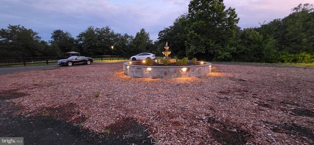 1101 MOUNTAIN RD, Haymarket, VA 20169