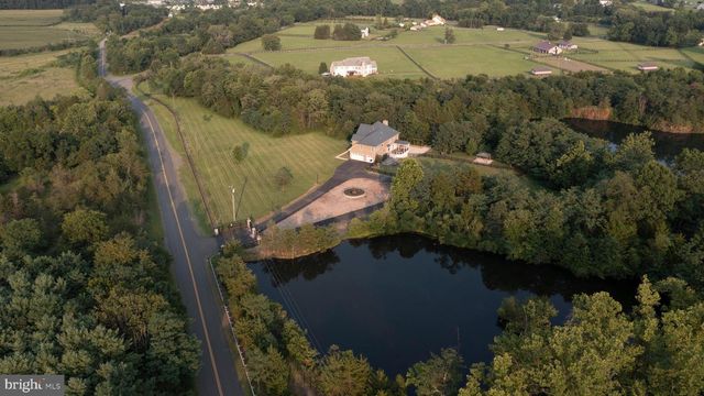 1101 MOUNTAIN RD, Haymarket, VA 20169