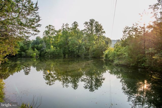 1101 MOUNTAIN RD, Haymarket, VA 20169