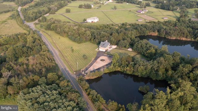 1101 MOUNTAIN RD, Haymarket, VA 20169