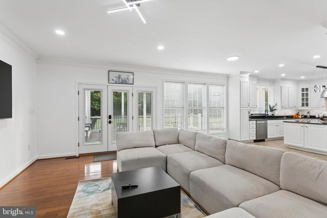 1101 MOUNTAIN RD, Haymarket, VA 20169