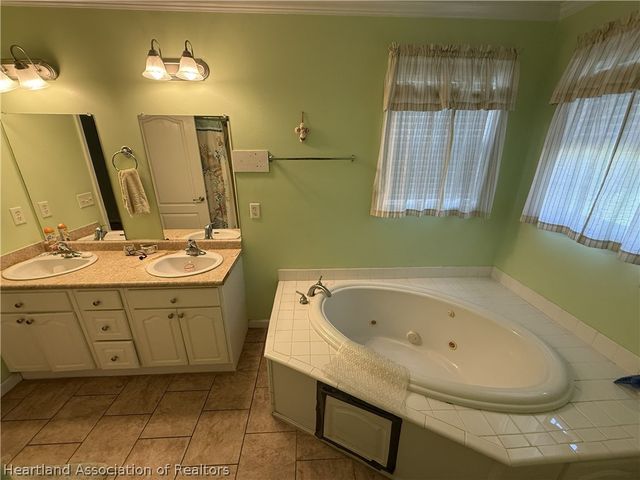 2505 Sunset Drive, Sebring, FL 33870