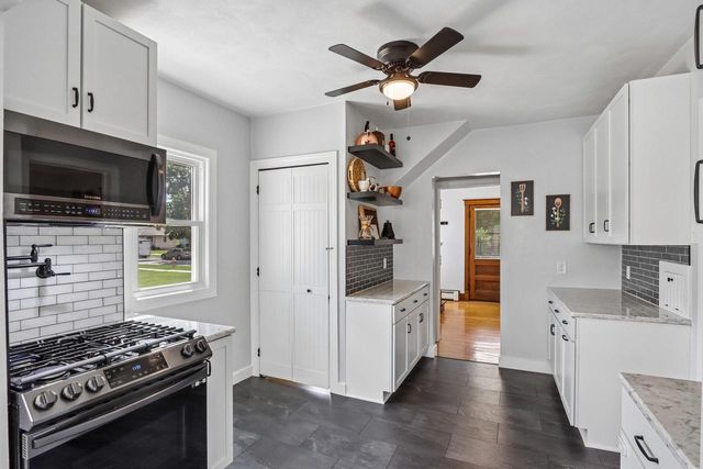 1401 Oakland Avenue, Janesville, WI 53545