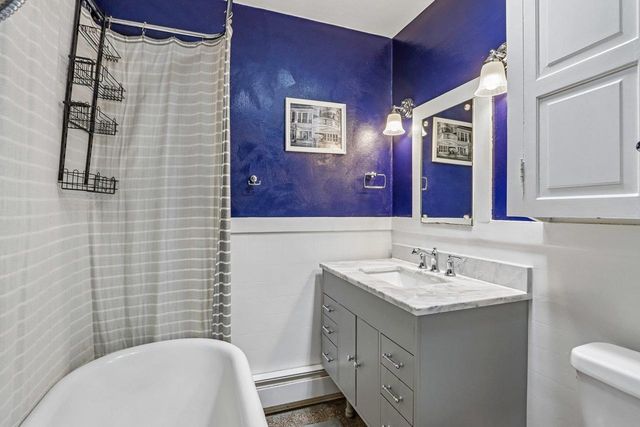 1401 Oakland Avenue, Janesville, WI 53545