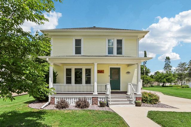1401 Oakland Avenue, Janesville, WI 53545
