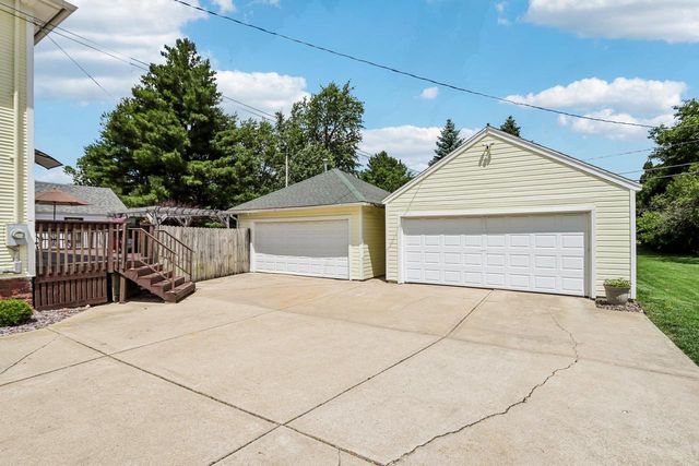 1401 Oakland Avenue, Janesville, WI 53545