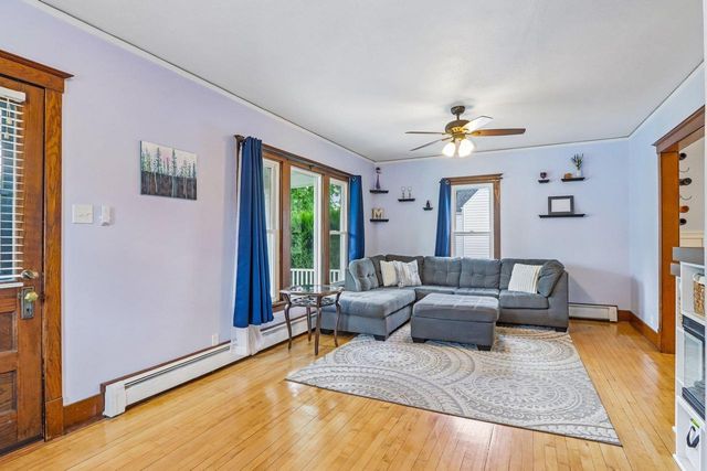 1401 Oakland Avenue, Janesville, WI 53545