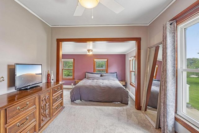 1401 Oakland Avenue, Janesville, WI 53545