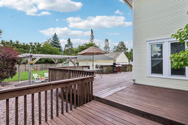 1401 Oakland Avenue, Janesville, WI 53545