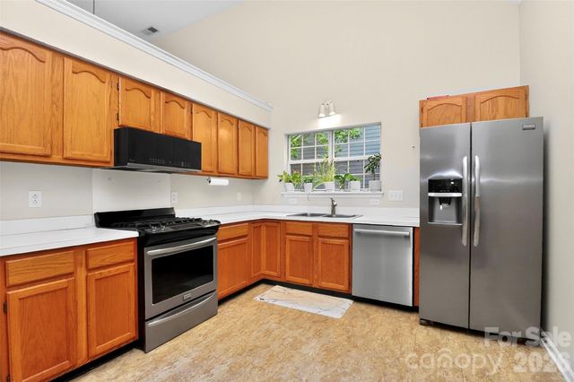 3600 Briarthorne Drive, Charlotte, NC 28269