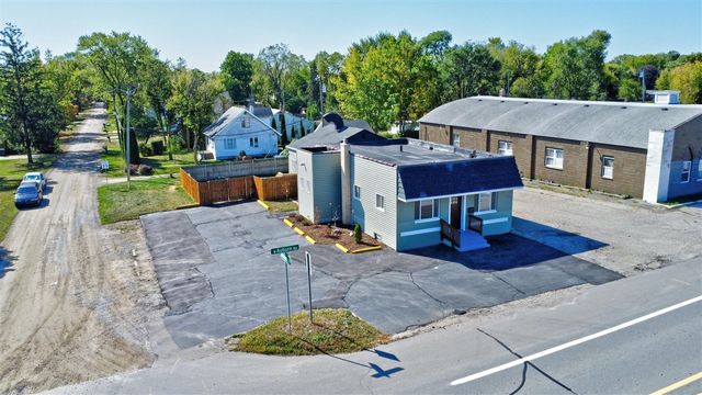 3915 W Auburn Road, Rochester Hills, MI 48309