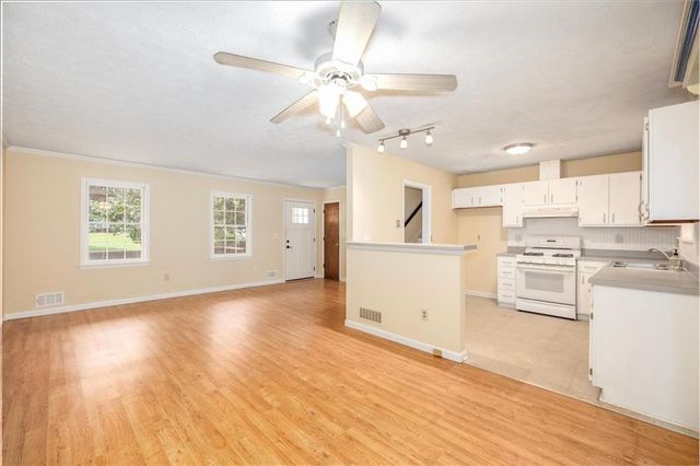 4146 Duesenberg Drive, Tucker, GA 30084