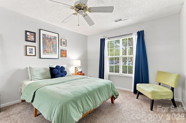 10171 Reindeer Way Lane, Charlotte, NC 28216