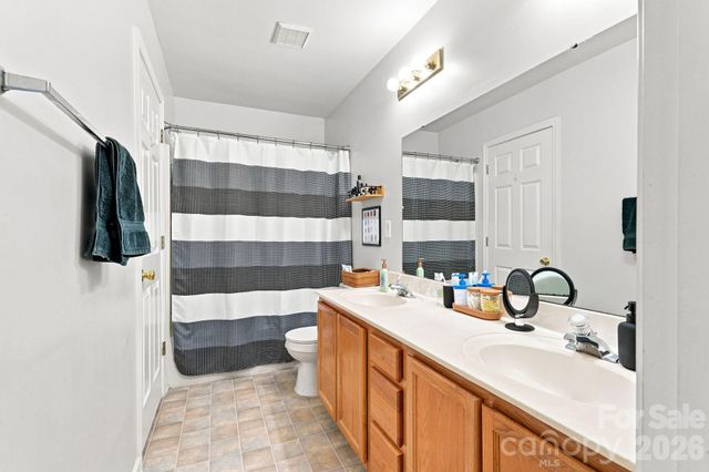 10171 Reindeer Way Lane, Charlotte, NC 28216