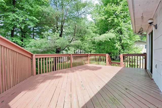 22 Sterling Road, Spring Valley, NY 10977