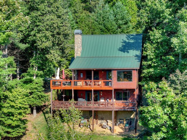 16 Mid Mountain Road, Mineral Bluff, GA 30559