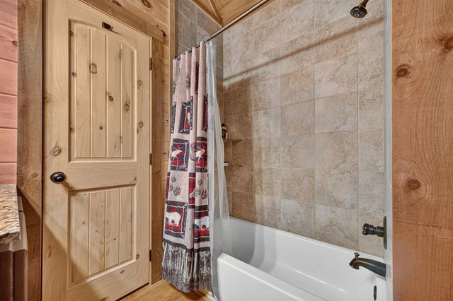 16 Mid Mountain Road, Mineral Bluff, GA 30559