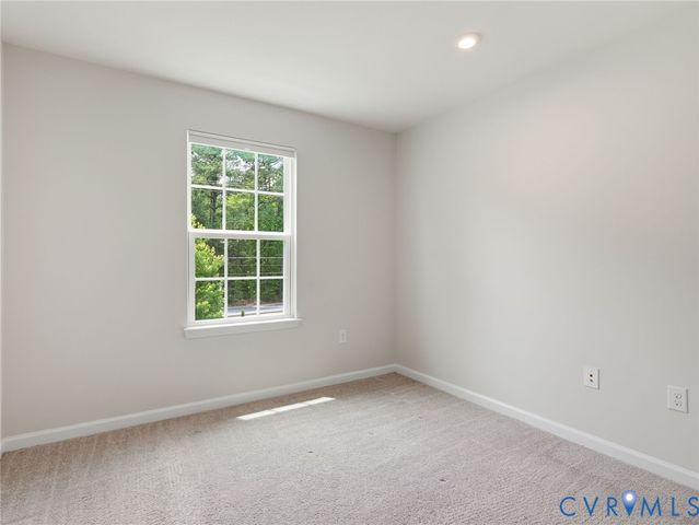 8905 Carters Bridge Ct, Henrico, VA 23228