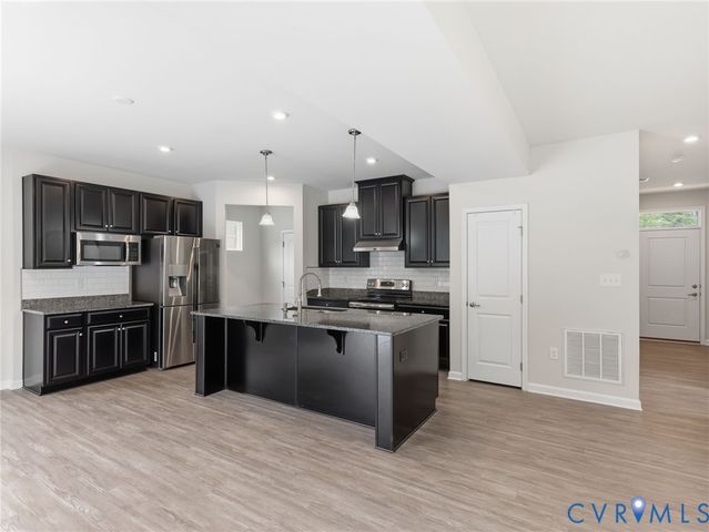 8905 Carters Bridge Ct, Henrico, VA 23228