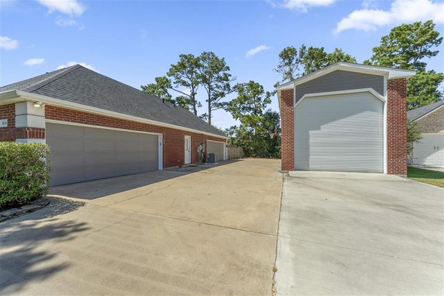 806 S Kade Lane, Lake Charles, LA 70605