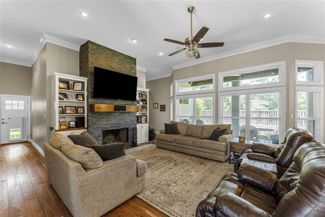 806 S Kade Lane, Lake Charles, LA 70605