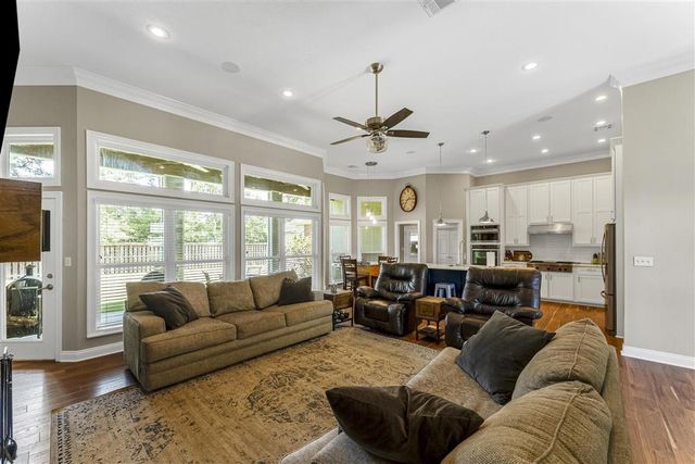806 S Kade Lane, Lake Charles, LA 70605
