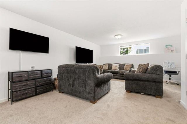 11732 S 113TH Street, Papillion, NE 68046
