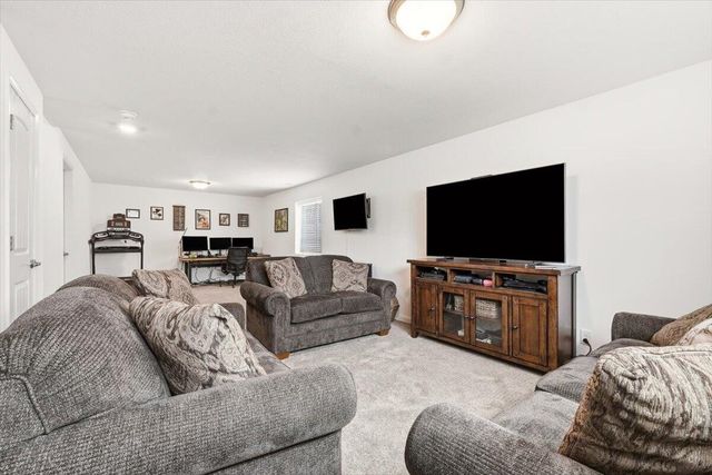 11732 S 113TH Street, Papillion, NE 68046