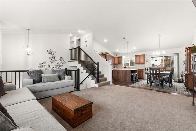 11732 S 113TH Street, Papillion, NE 68046