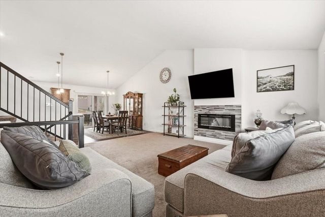 11732 S 113TH Street, Papillion, NE 68046