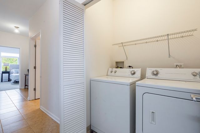 1451 S Halsted Street 3B, Chicago, IL 60607