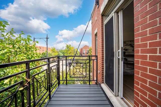 1451 S Halsted Street 3B, Chicago, IL 60607