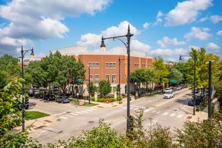 1451 S Halsted Street 3B, Chicago, IL 60607