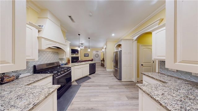 3093 Napa Lane, Springdale, AR 72764