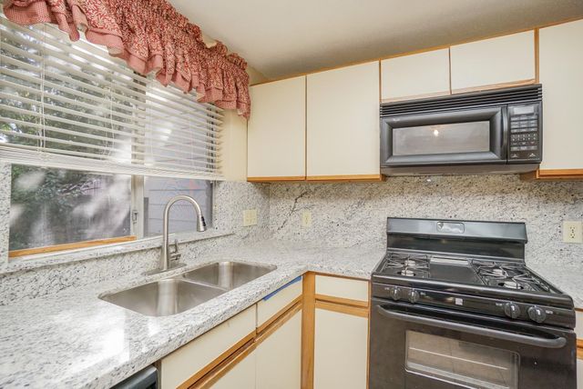 2808 Grants Lake Boulevard 501, Sugar Land, TX 77479