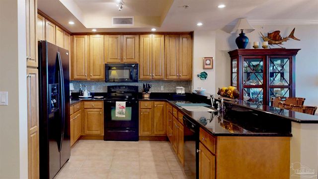 10099 Nelle Ave 702, Pensacola, FL 32507