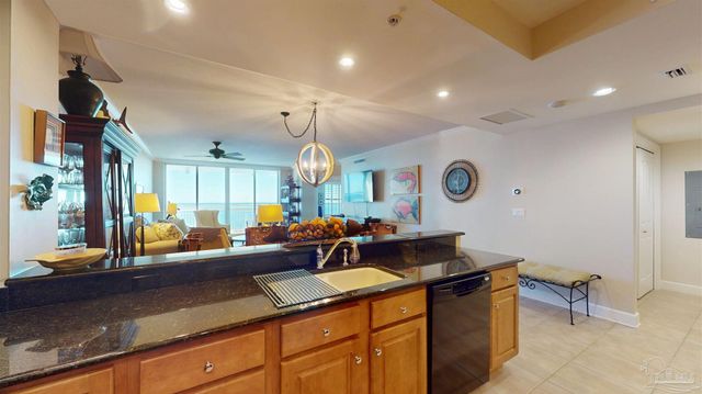 10099 Nelle Ave 702, Pensacola, FL 32507