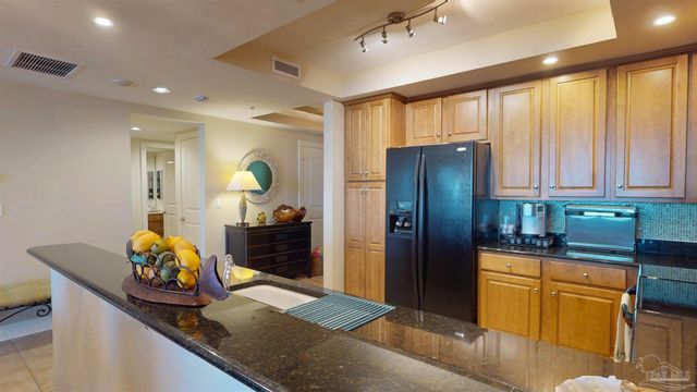 10099 Nelle Ave 702, Pensacola, FL 32507