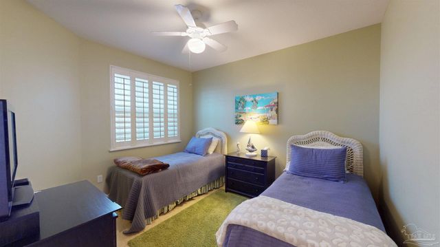 10099 Nelle Ave 702, Pensacola, FL 32507