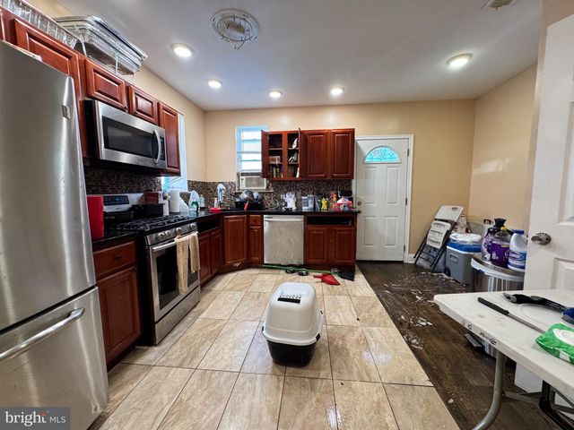 1311 W BUTLER ST, Philadelphia, PA 19140