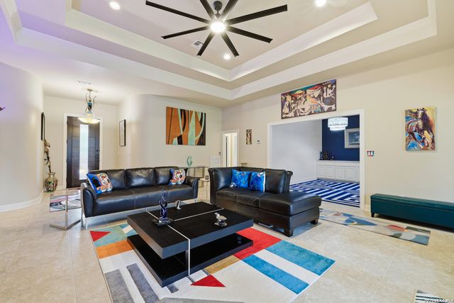 7 Westcourt Lane, San Antonio, TX 78257