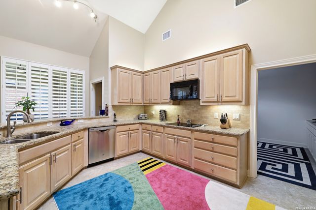 7 Westcourt Lane, San Antonio, TX 78257