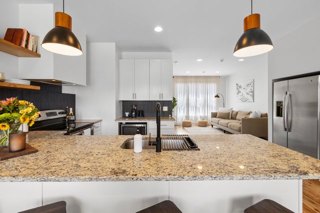 1501B 9th Ave, N, Nashville, TN 37208