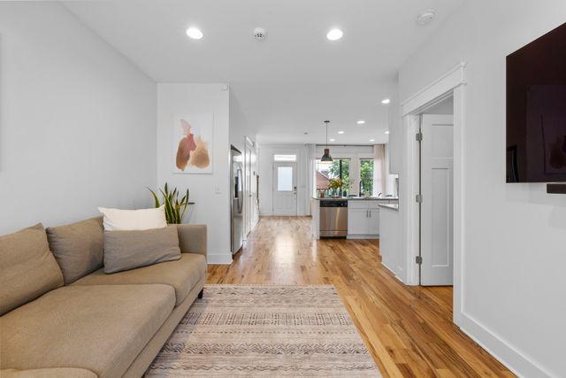 1501B 9th Ave, N, Nashville, TN 37208