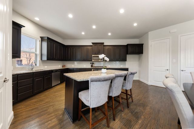 2660 Villa Di Lago 4, Grand Prairie, TX 75054