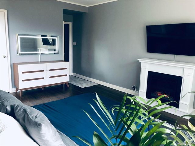 1385 Broadway A-34, Hewlett, NY 11577