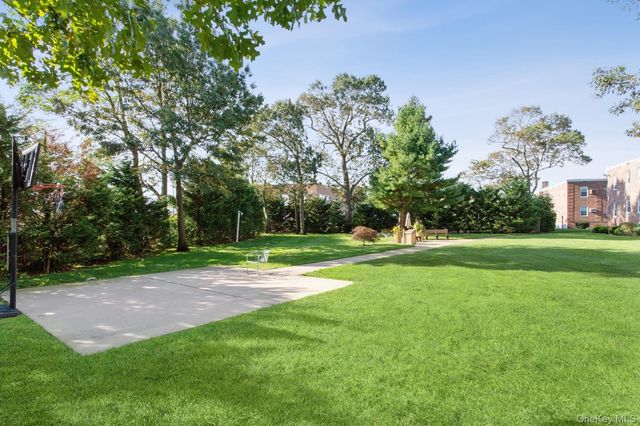 1385 Broadway A-34, Hewlett, NY 11577