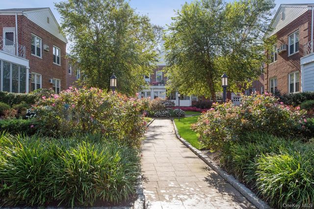 1385 Broadway A-34, Hewlett, NY 11577