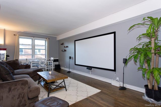 1385 Broadway A-34, Hewlett, NY 11577