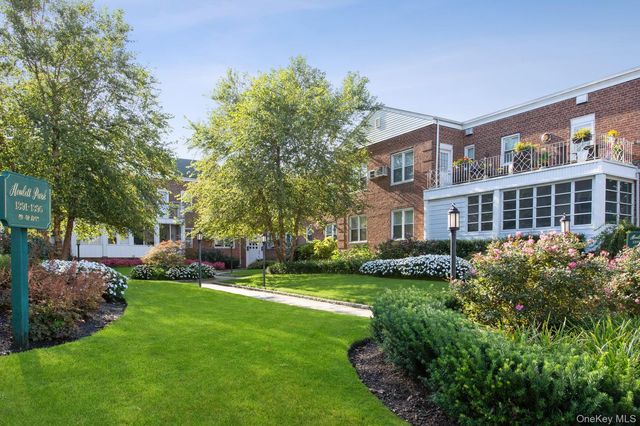 1385 Broadway A-34, Hewlett, NY 11577
